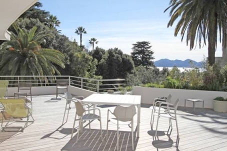 Rare villa for sale in Cannes, in the heart of California, 260m2, 5 bedrooms