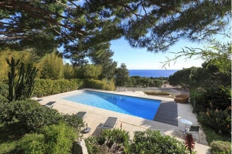 Modern villa for rent Cap Ferrat, 230m2