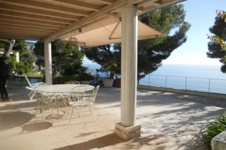 Charmante villa à louer avec vue panoramique sur la mer à Eze-sur-Mer, 300m2, 3 chambres