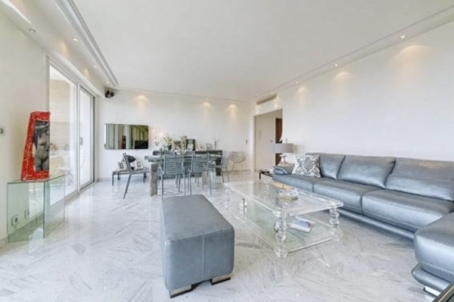 Vente appartement de trois chambres à Cannes