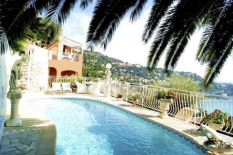 Exclusive villa in Cap Martin foe sale