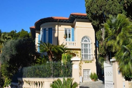 Villa in Bordighera in Italy for sale