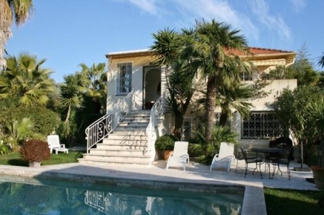 For sale magnificent villa in the style of Provence