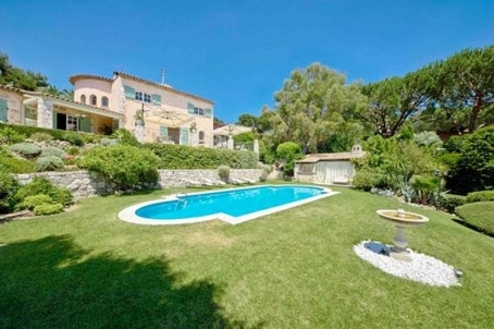 Selling villa on the heights of Cannes