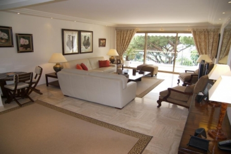 Beautiful apartment in front of Port Canto