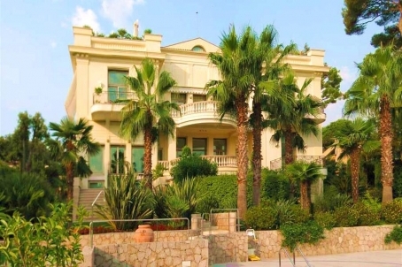 Duplex in the prestigious residential area of Cap Martin - RFC40151116AV