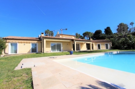 Spacious villa in Cap d'Antibes - RFC41210318VV