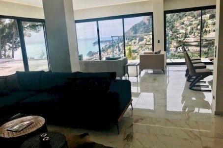 RENOVATED VILLA WITH VIEW ON THE PRINCIPALITY OF MONACO - RFC42850821VV