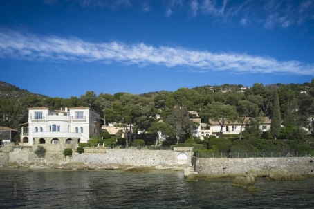 Belle propriété pieds dans l'eau de 872 m2 - RFC43450522VV