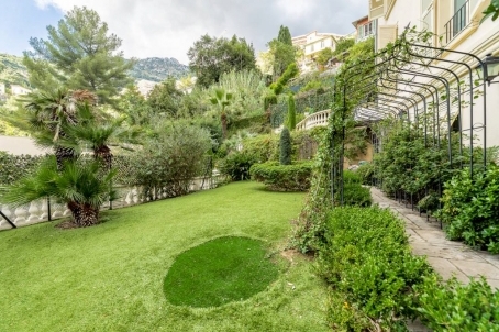 Luxury villa 250 m2 near Monaco - RFC44110822VV