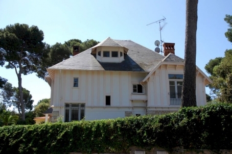 Charming villa 300 m2 with swimming pool - RFC44881022VV