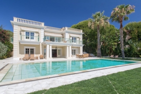 Villa 470 m2 with swimming pool near the port of Cap-Ferrat - RFC45371222VV