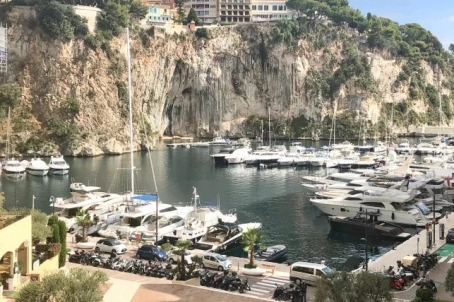 Appartement 195 m2 avec vue sur le port de Fontvieille - RFC47370623AV