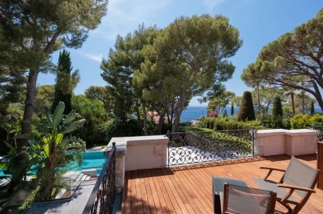 Villa en parfait état au centre du Cap Ferrat - RFC47670823VV