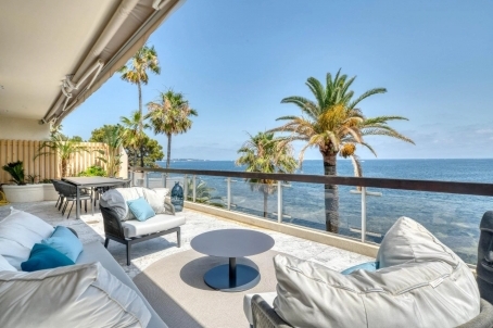 Penthouse 90 m2 with direct access to the beach - RFC47750823AV