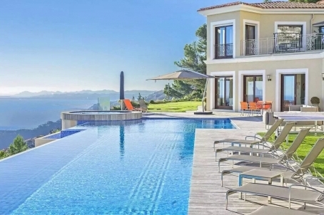 Villa provençale 450 m2 avec vue mer - RFC47950823VV