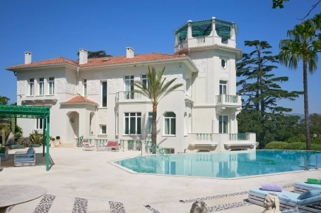 Luxury property consisting of three villas - RFC48471123VV