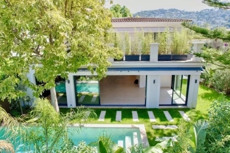 Villa moderne 245 m2 avec piscine - RFC48780224VV