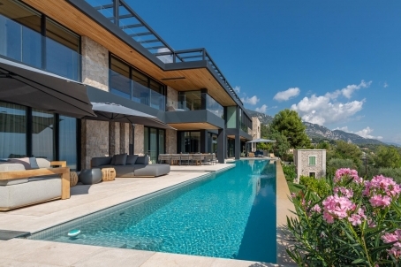 Villa 650 m2 avec piscine et vue mer - RFC49290624VV