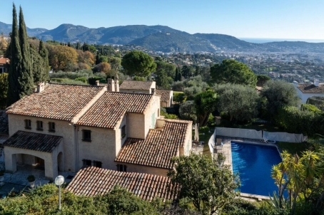 Provencal villa 245 m2 with sea view - RFC49750824VV