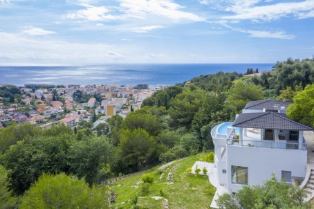 Modern villa on a plot of 1000 m2 with a swimming pool - RFC49740824VV