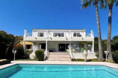 Villa moderne de 248 m² dans un domaine privé - RFC51580425VV
