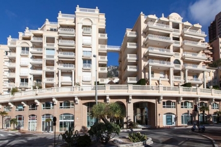 Grand appartement de 240 m2 dans la résidence Villa Del Sole - RFC52000525AV