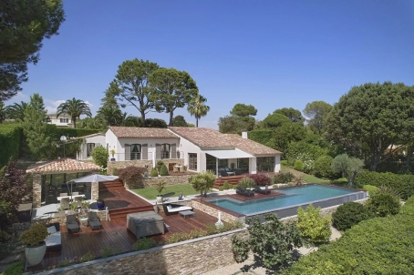 Belle villa de 250 m2 avec vue exceptionnelle - RFC52370725VV