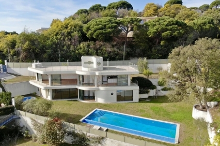 Архитектурная вилла 300 м2 с видом на море - RFC53181025VV