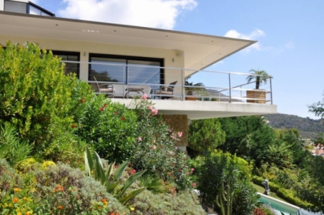 Villa for sale in Eze, 350m2