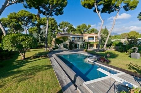 Villa for rent in Roquebrune Cap Martin
