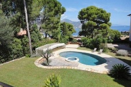 Grand appartement à Cap Ferrat