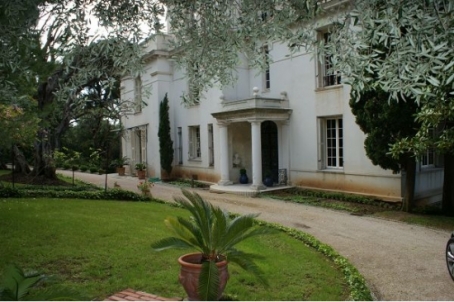 Villa in a bourgeois style in Cap d'Ail