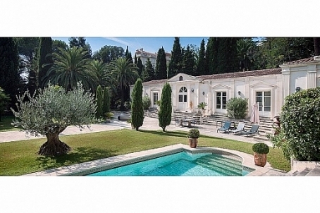 Charming villa just steps from the beach and the center of Cannes