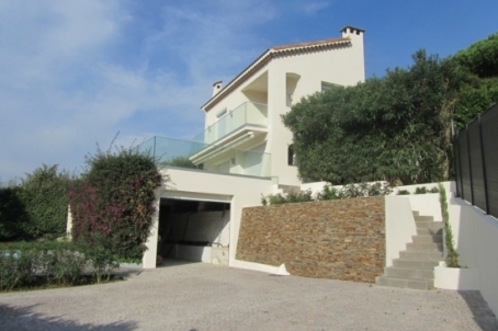 Villa avec vue panoramique dans un quart de la Californie à Cannes