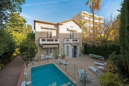 Charming Provencal villa with swimming pool in Cannes