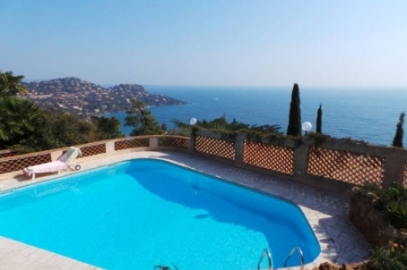 Beautiful villa for rent in a gated guarded village in Theoule sur Mer