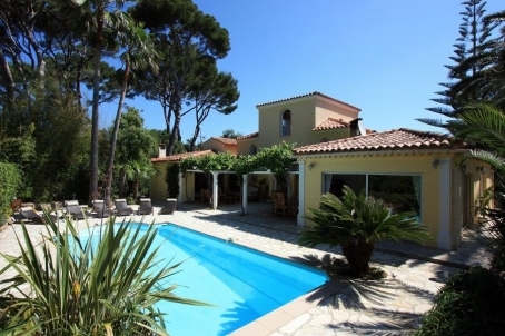 Une belle villa a vendre au Cap d'Antibes