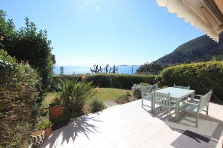 Flat for sale in Eze - a private residence